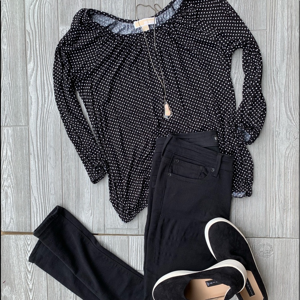 MICHAEL KORS Classy! Black/White NWOT Top